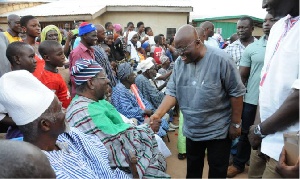Loggu Chief In Handshake With Nana