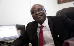 Economist and lecturer Dr. Raziel Obeng-Okon
