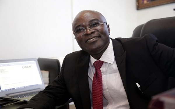 Economist and lecturer Dr. Raziel Obeng-Okon