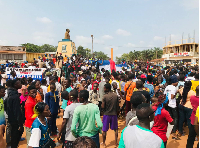Citizens flood the streets of Bangui to express gratitude to  President Touadera