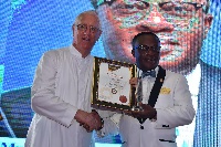 Felix Nyarko-Pong receives his award