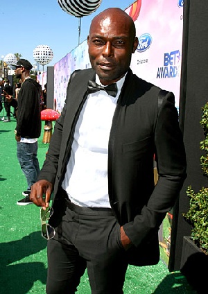 Jimmy Jean Louis Congratulates Idris Elba And Other African Winners At BET Awards