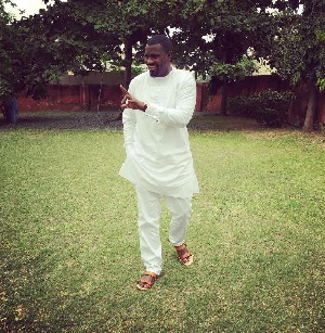 John Dumelo