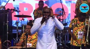 SP Kofi Sarpong performing at his own concert