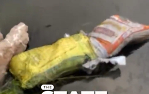 Residents of Teshie have raised an alarm over an unidentified dead body abandoned in a gutter