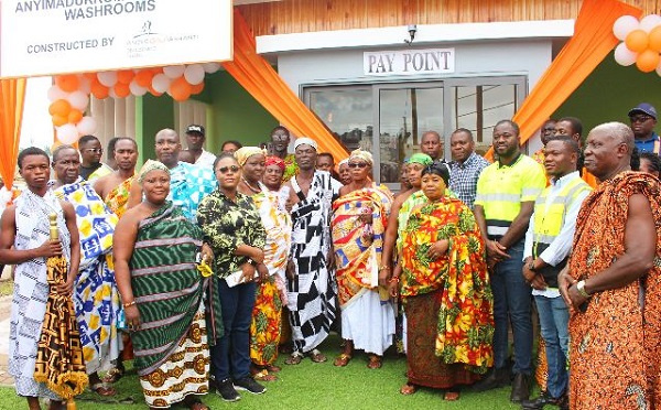 Traditional leaders and members of Anglogold Ashanti at the commissioning of the washroom