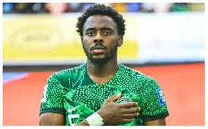 Bright Osayi-Samuel is a top defender for the Super Eagles