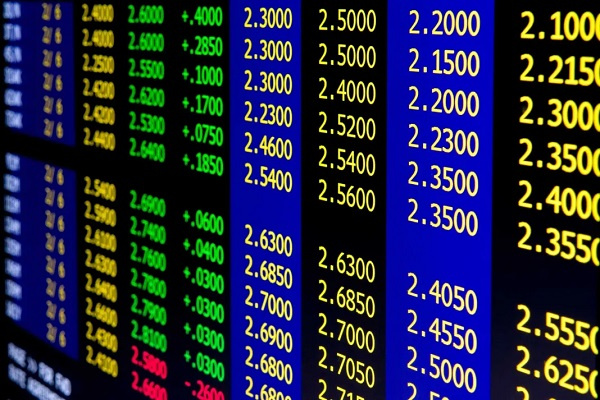 FX markets are made up of banks, forex dealers, central banks and others