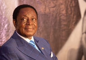 Dr Kwabena Duffuor