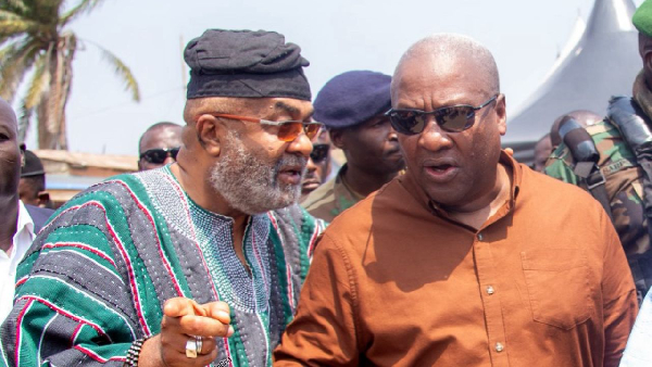 Alhaji Said Sinare (L) in an interaction with President Mahama (R)