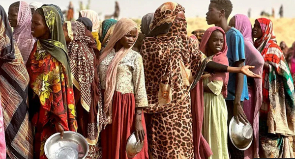 Hundreds of thousands of people have been forced to flee their homes because of the conflict in Suda