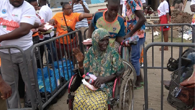 Some beneficiaries received cooked meals from Donsey Kitchen and Grills