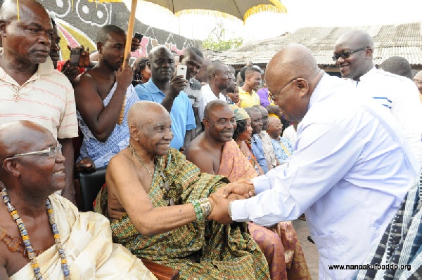 Nana Akuffo Addo in a handshake with Nii Kojo Ababio V