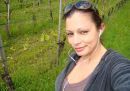 Females Dating